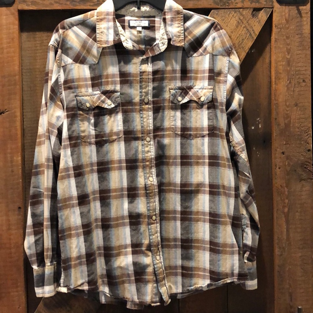 Plaid Old Navy snap down shirt